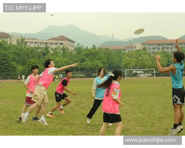 刘秀英独家分享飞盘运动的技巧与乐趣体验