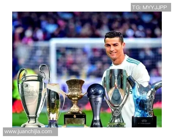 足球明星齐聚一堂共庆C罗辉煌成就与传奇生涯 足球明星齐聚一堂共庆C罗辉煌成就与传奇生涯